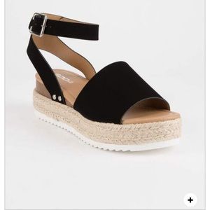 Women’s espadrille platform sandals